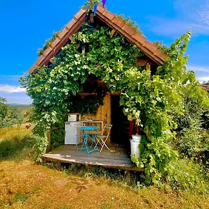  Hébergement de vacances La Colline Seive